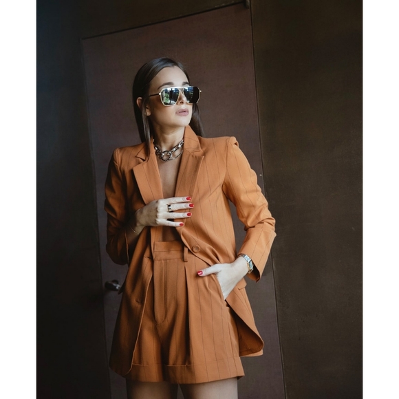 🌟HP🌟 Danielle Bernstein pinstriped shorts Macy's - Picture 1 of 5